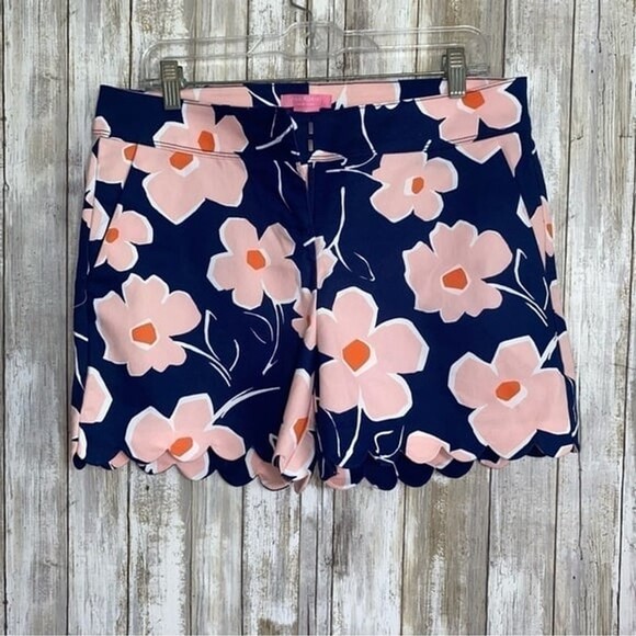 Isaac Mizrahi Pants - Isaac Mizrahi Navy Floral Scalloped Shorts Size 8
